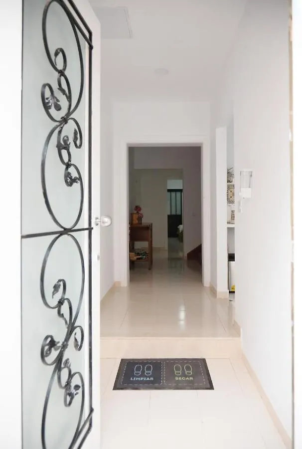 Parigi Hotel Bed And Breakfast Santa Cruz de Tenerife Alojamento de Acomodação e Pequeno-almoço